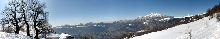 I mestosi ed eleganti Tre Faggi con vista sulla Valle Imagna